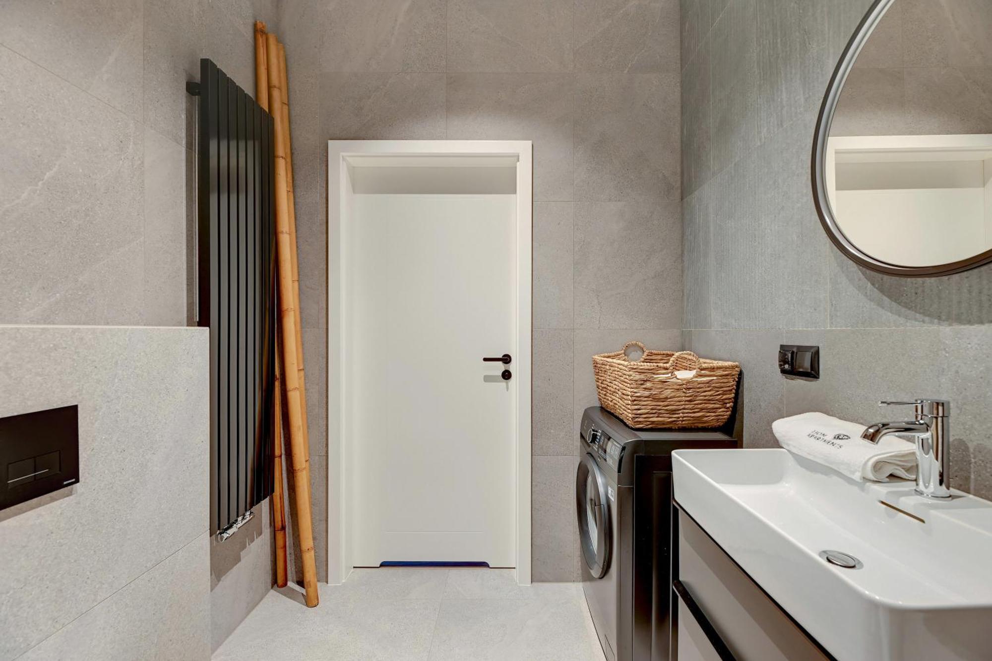 Scala City Center Apartments & Studios By Lion Apartments Gdańsk Exteriör bild