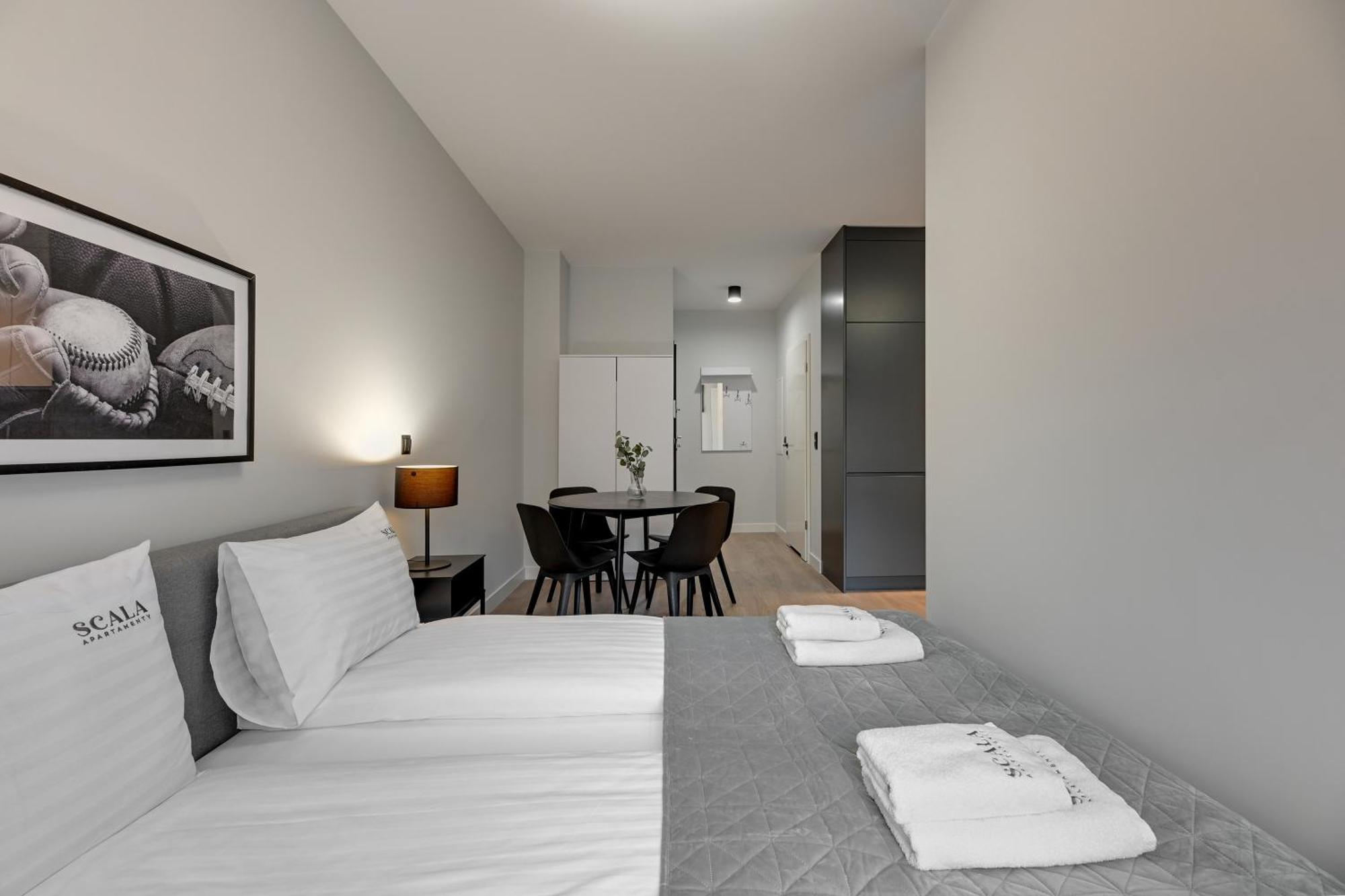 Scala City Center Apartments & Studios By Lion Apartments Gdańsk Exteriör bild