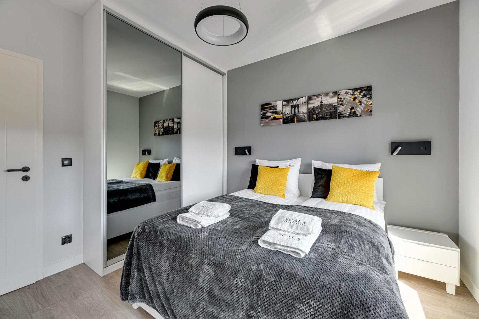 Scala City Center Apartments & Studios By Lion Apartments Gdańsk Exteriör bild