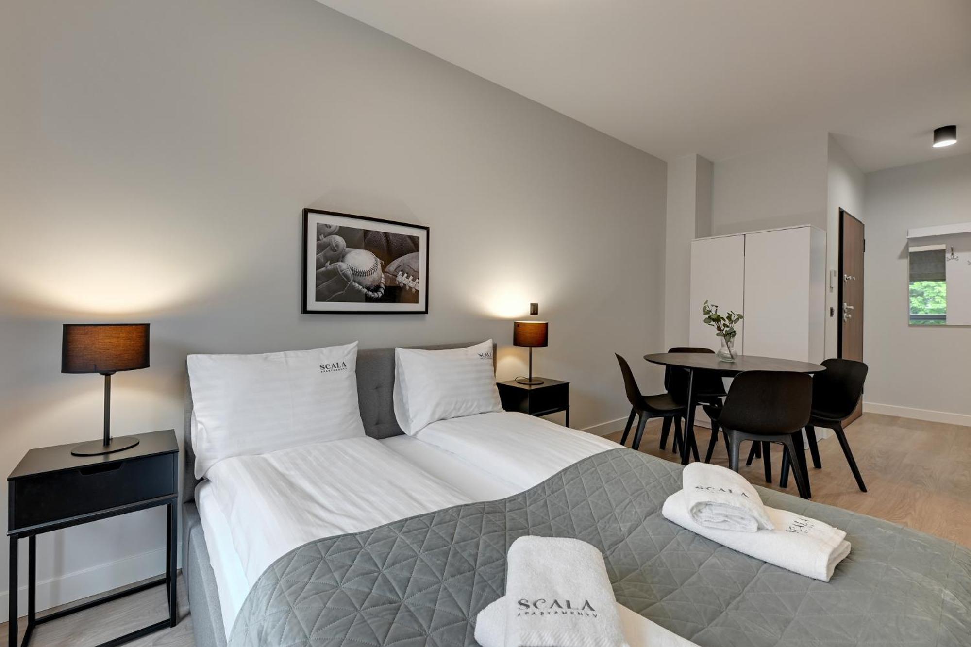 Scala City Center Apartments & Studios By Lion Apartments Gdańsk Exteriör bild