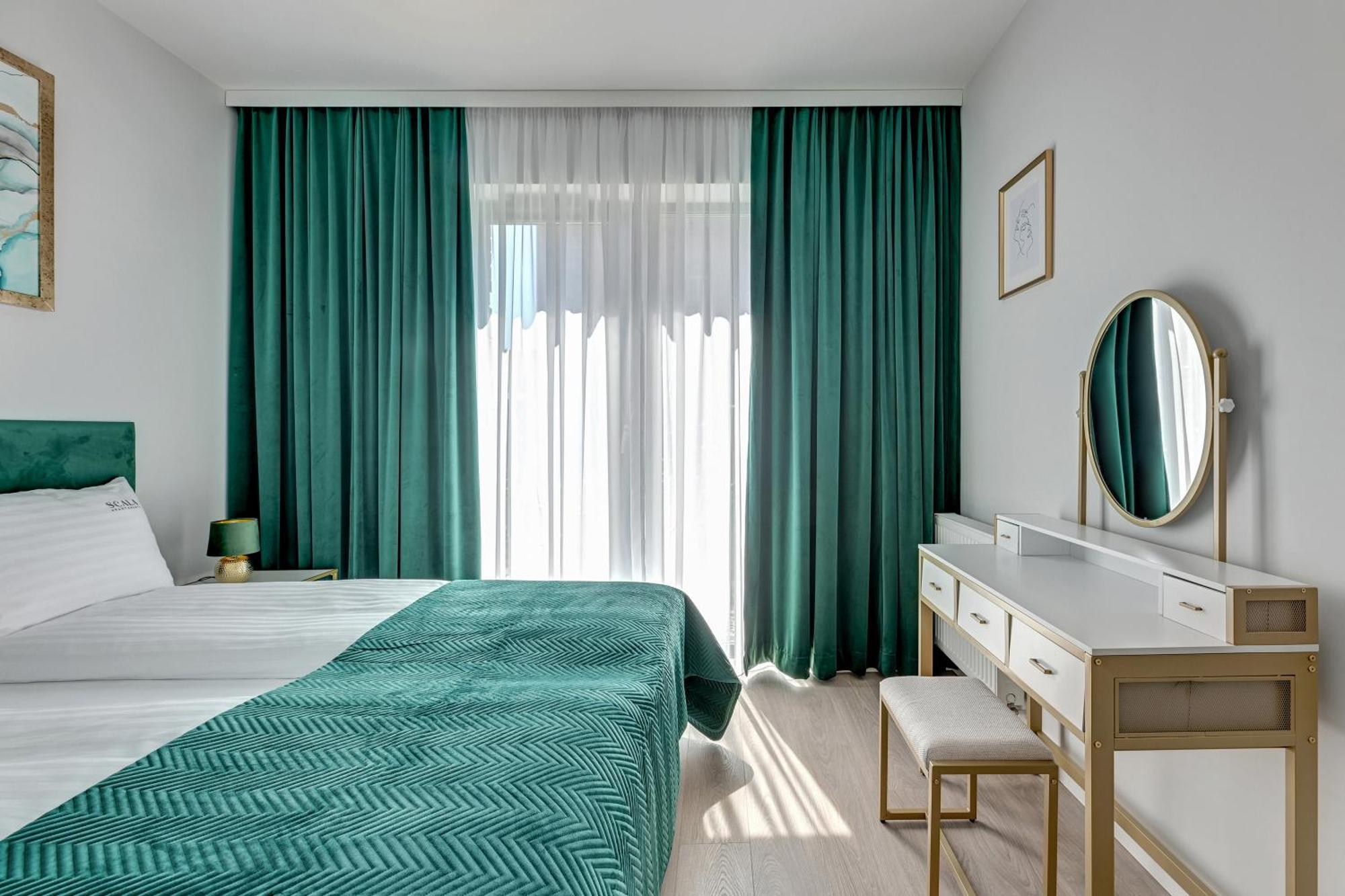 Scala City Center Apartments & Studios By Lion Apartments Gdańsk Exteriör bild