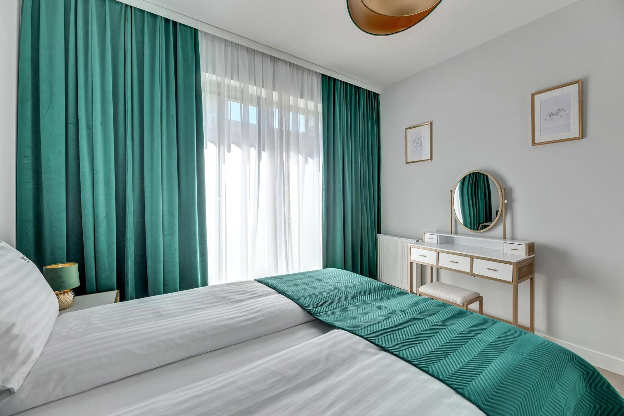 Scala City Center Apartments & Studios By Lion Apartments Gdańsk Exteriör bild